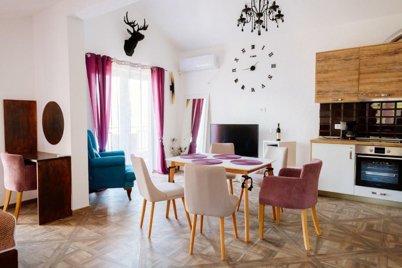 Odessa Mama Apartamento Bijela Exterior foto